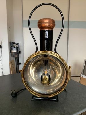 Fertig restaurierte Lampe