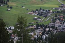 Fahrplanmässiger, historischer Zug von der Schatzalp aus