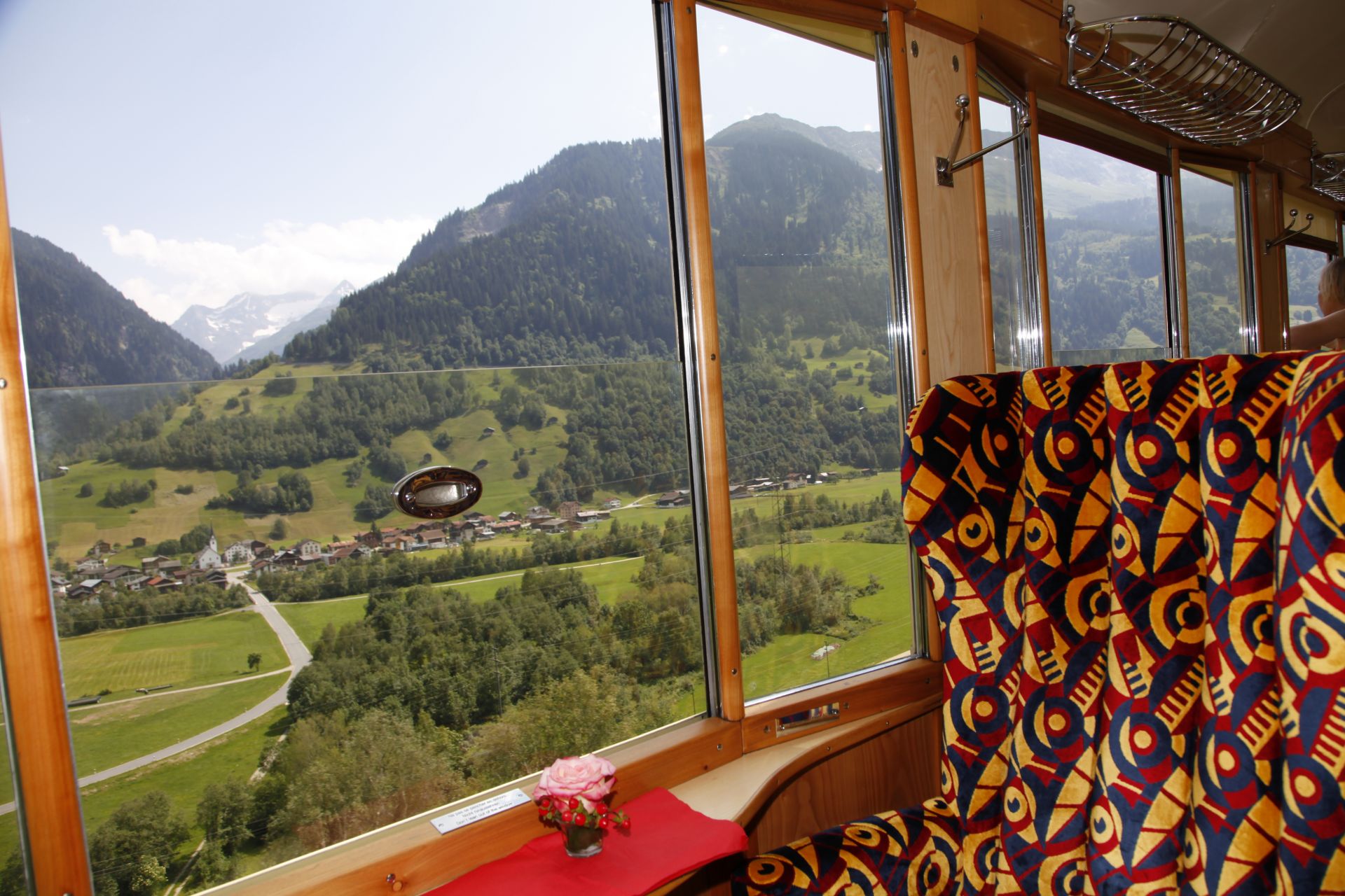 Glacier Pullman Express